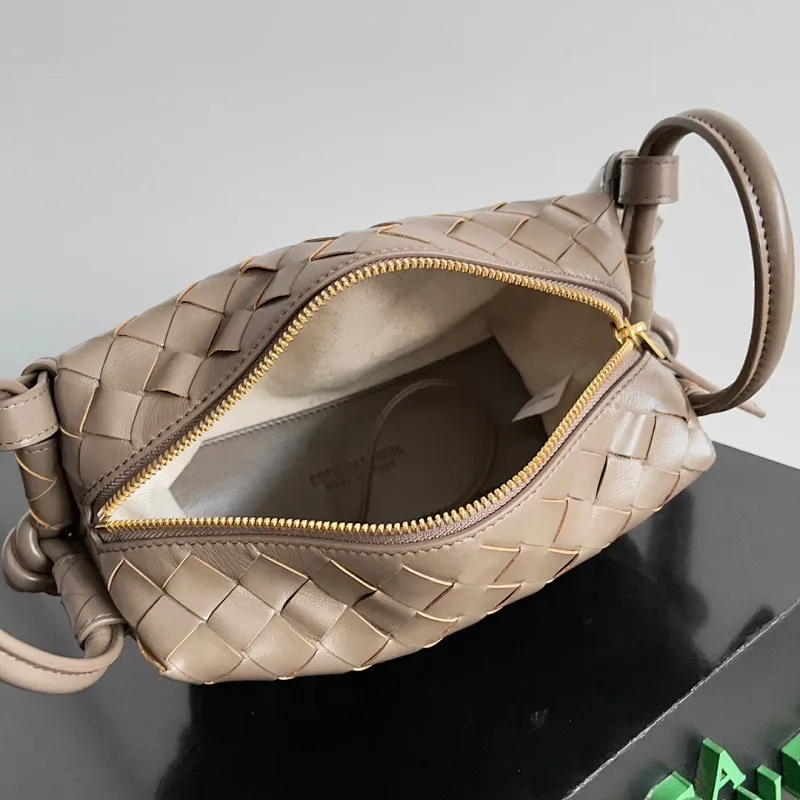 All categories 💚 Authentic bags 💚 BV 2025 new BV crossbody bag